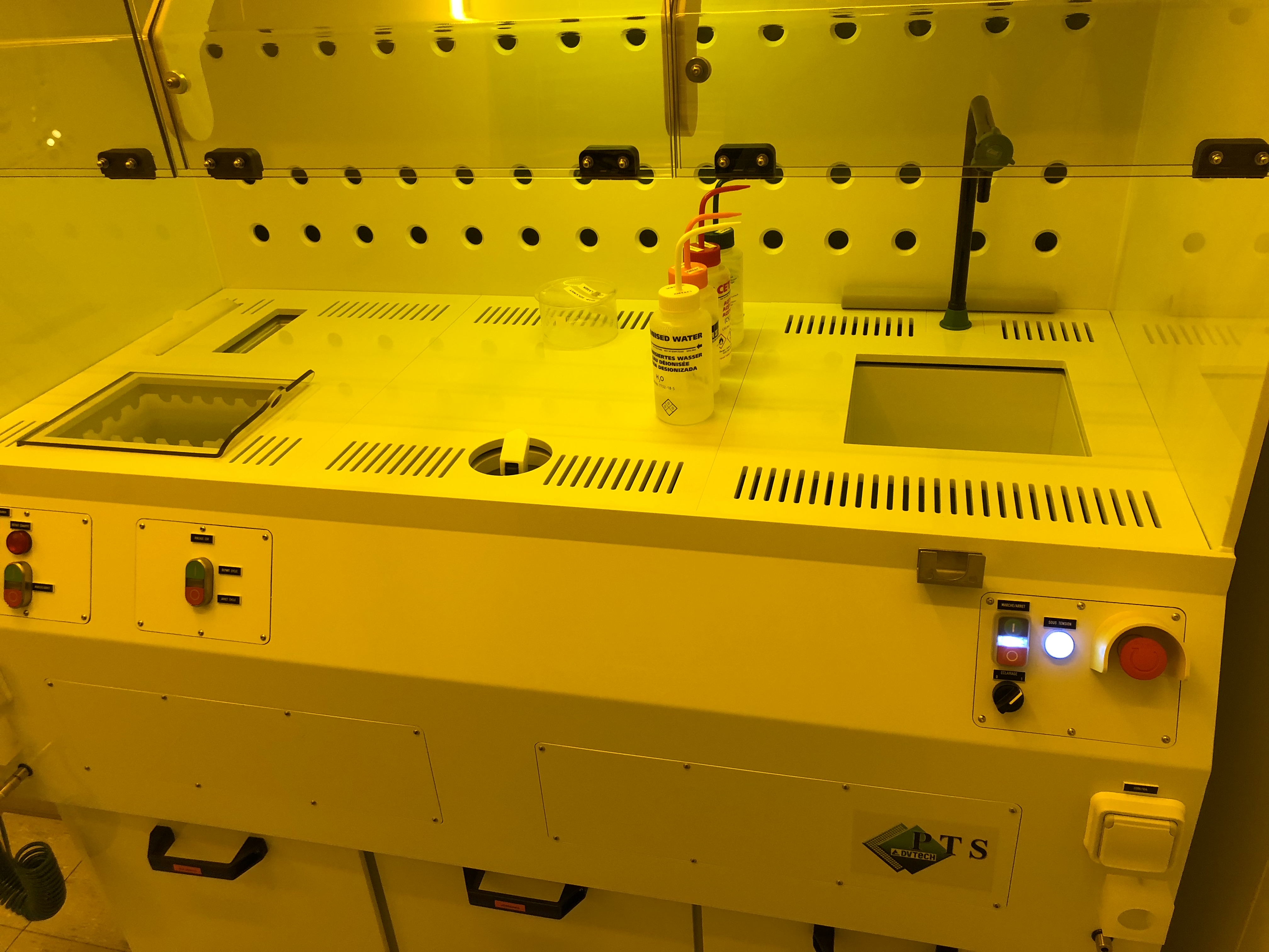 Picture of Hotte Litho laser (F-FRAI)