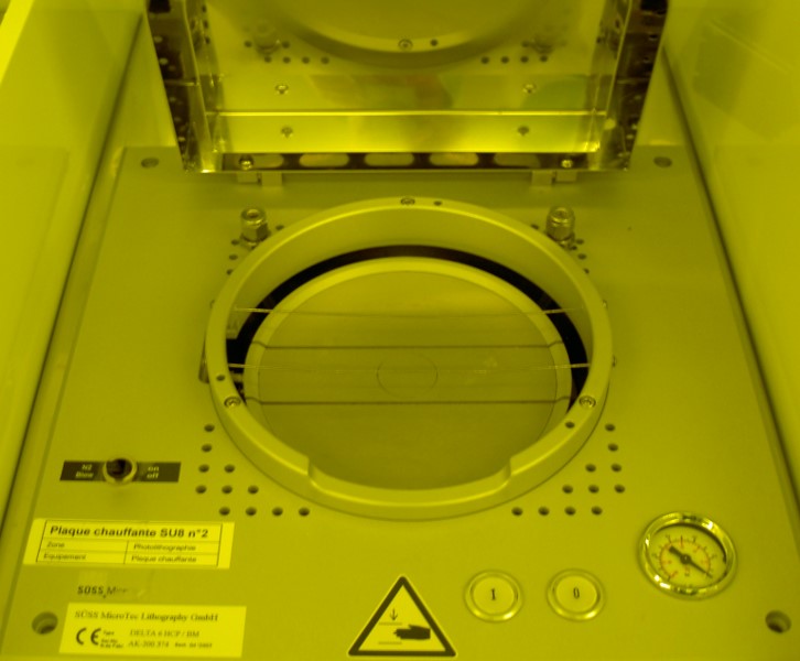 Picture of Hotplate automated SU8 n°2 NoMOS (F-FRAI)